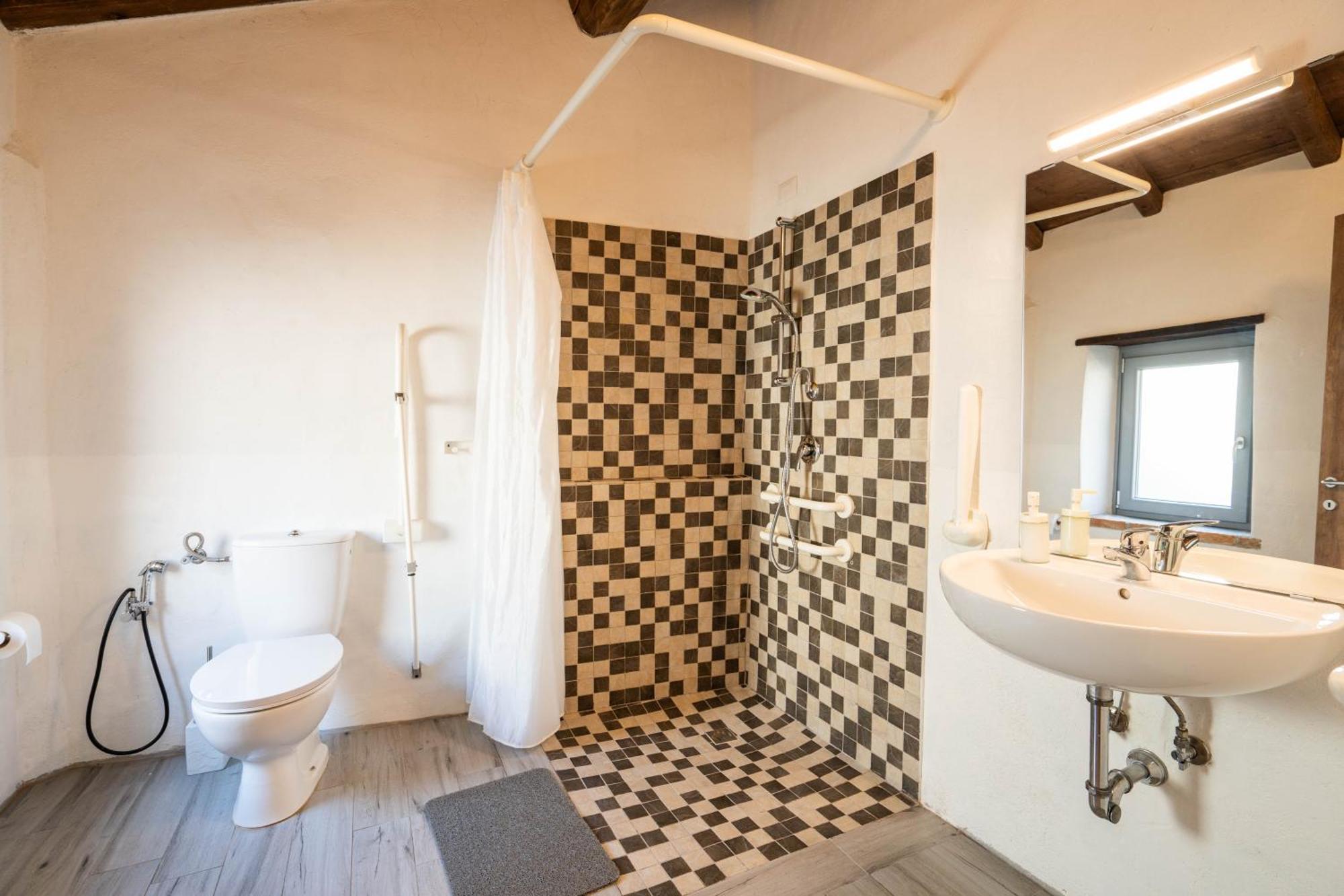 Le Case Nel Borgo Fivizzano Exterior photo