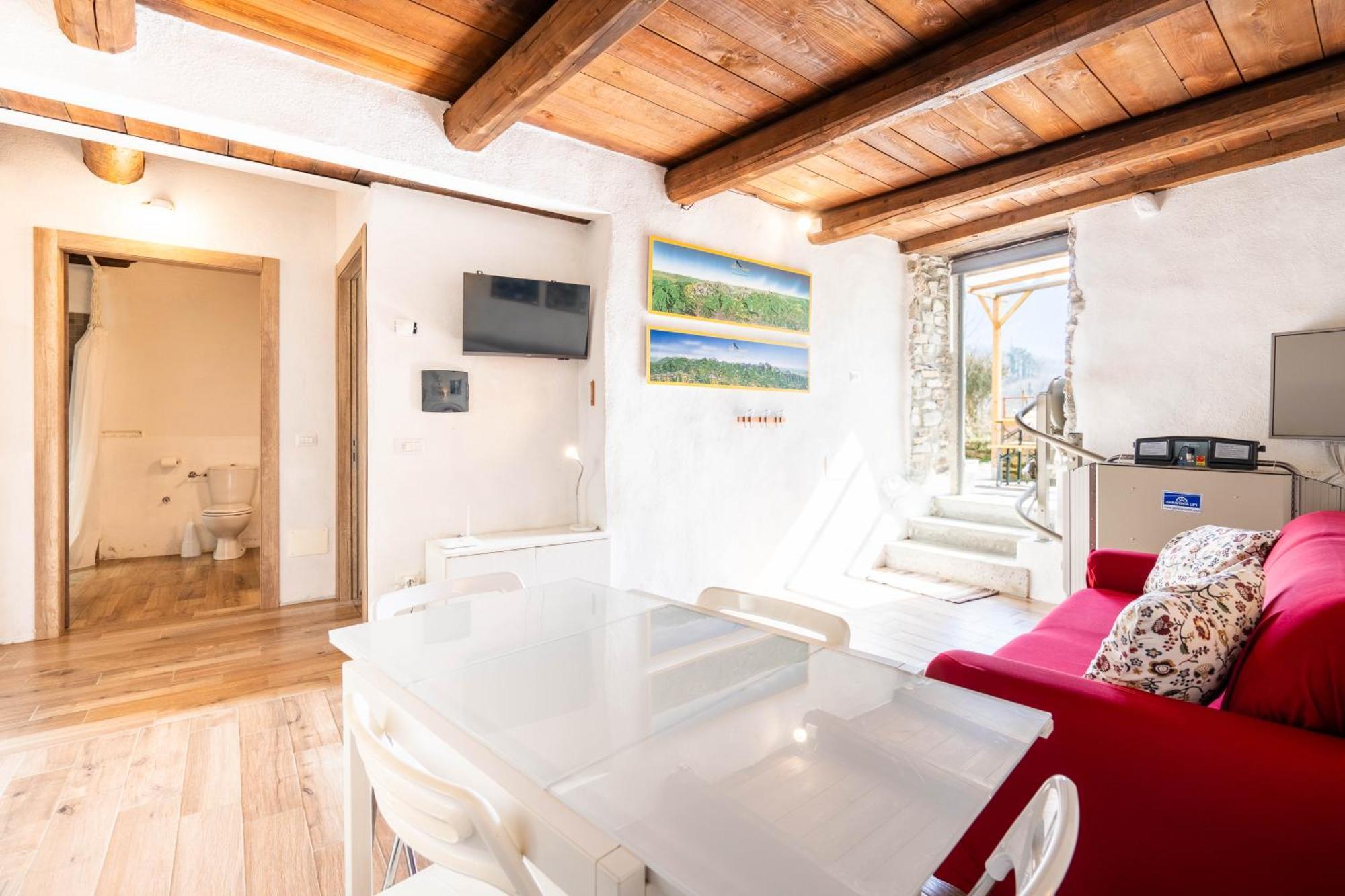 Le Case Nel Borgo Fivizzano Exterior photo